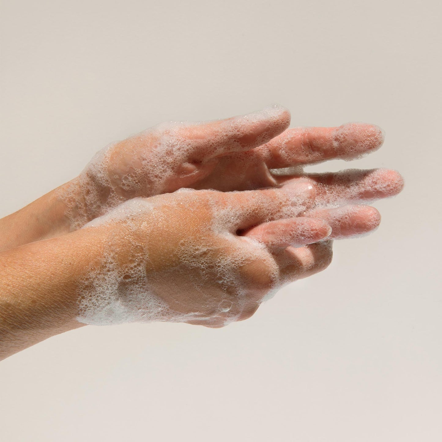 ATTITUDE Super Leaves Essential huile essentielle savon a main texture_fr?_hover? ALL_VARIANTS